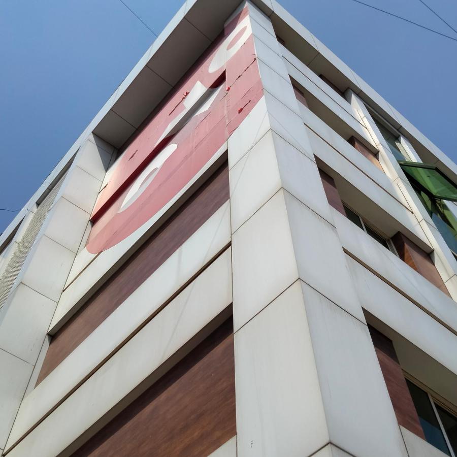 Hotel Everest Lodging ナビムンバイ エクステリア 写真